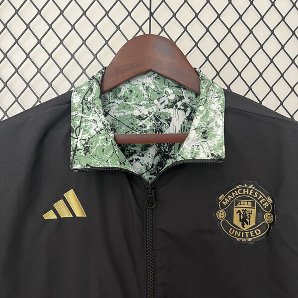 24/25 Manchester United Double-sided Windbreaker (Black and Green)