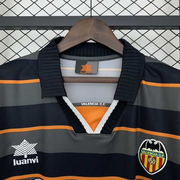 99/00 Valencia Away