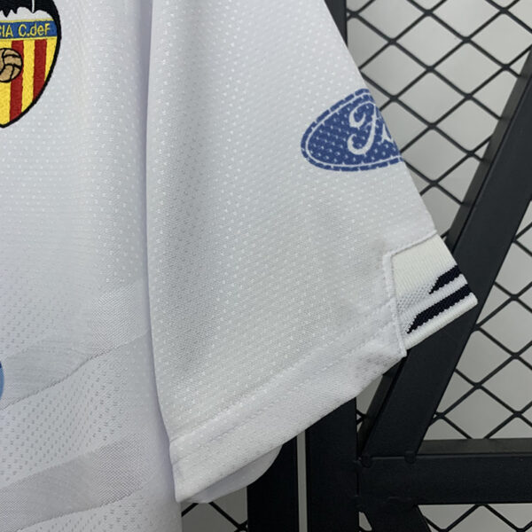 99/00 Valencia Home