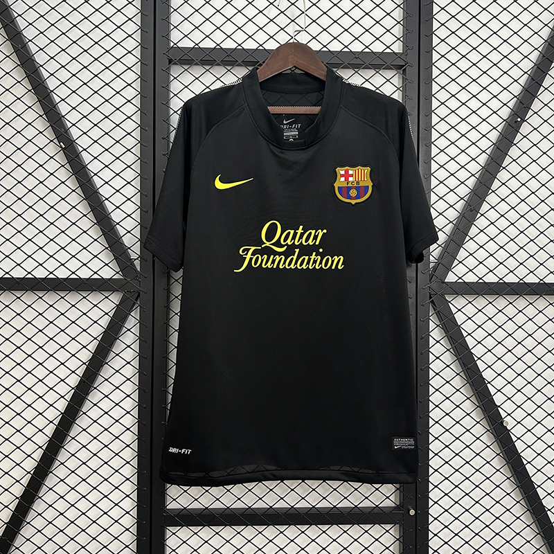 11/12 Barcelona away