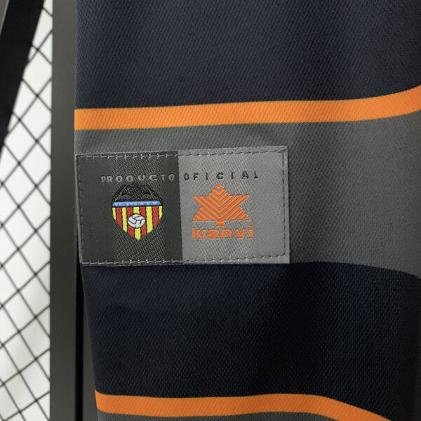 99/00 Valencia Away