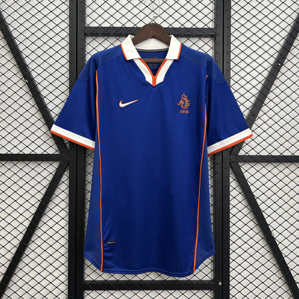 1998 Holland Home