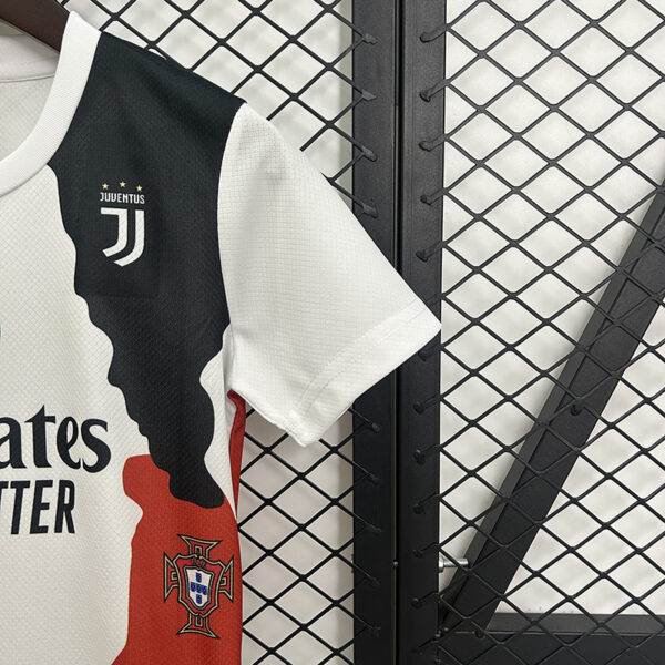 25/26 Cristiano Ronaldo Commemorative Edition kids