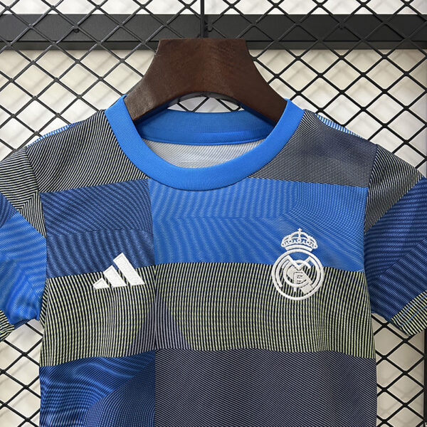 25/26 Real Madrid training uniform kids