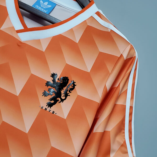 1988 Holland Home