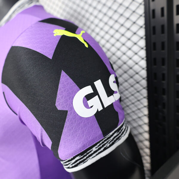25/26 Dortmund special edition purple player
