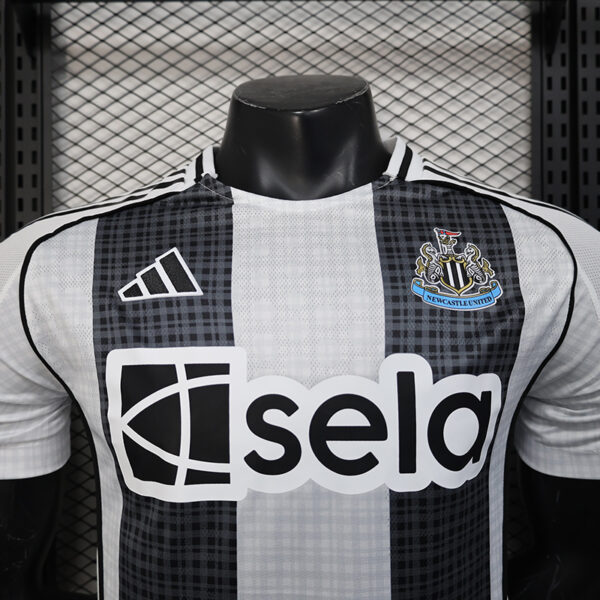 25/26 Newcastle United Home Player