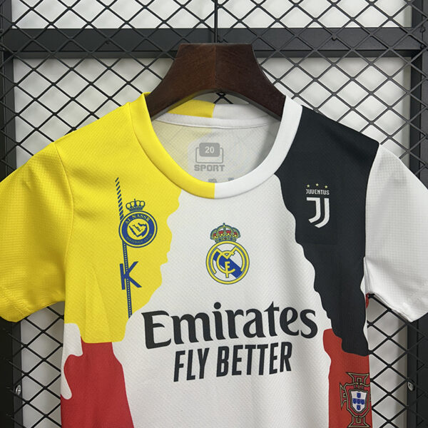 25/26 Cristiano Ronaldo Commemorative Edition kids