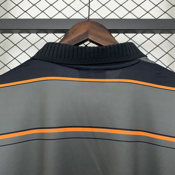 99/00 Valencia Away